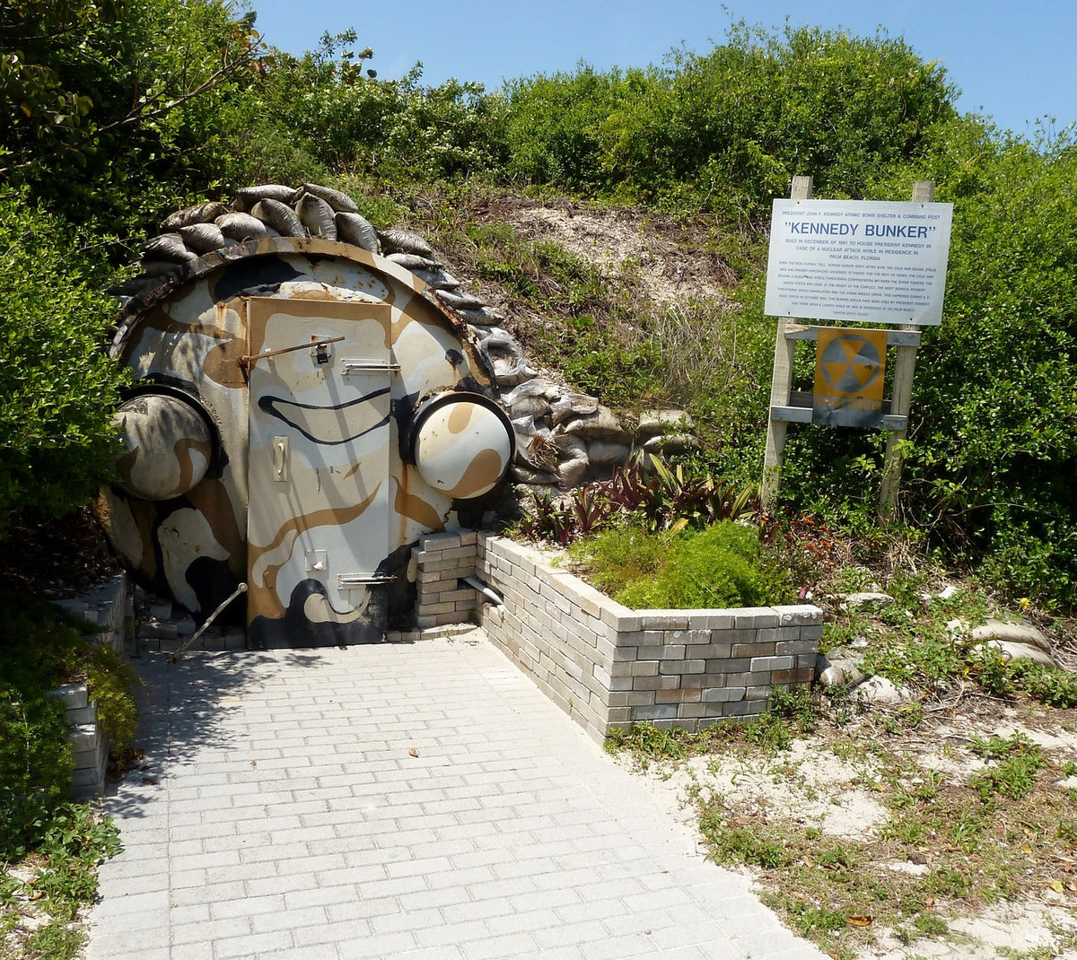 Búnker de acero inoxidable