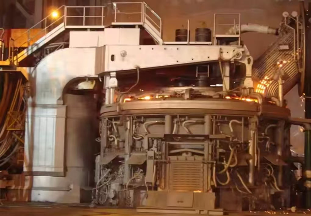 Horno de arco eléctrico