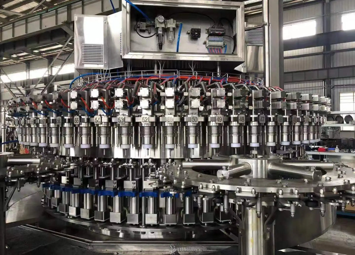 Llenadora de bebidas carbónicas