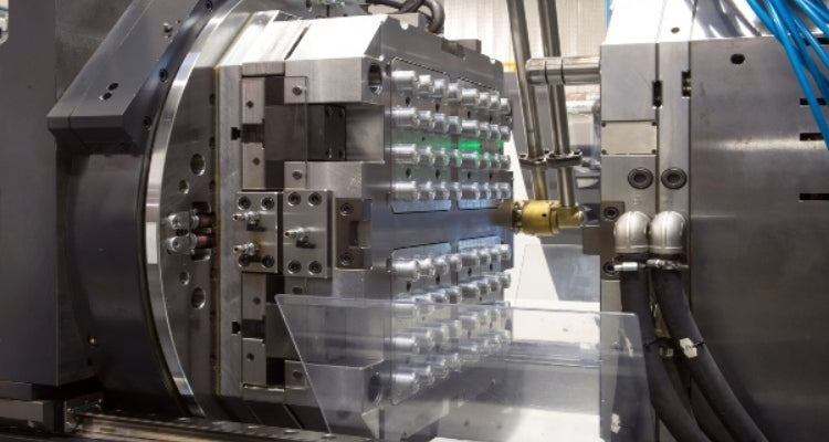 Máquina de inyección de termoplásticos